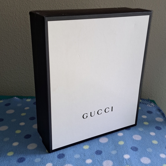 Extra Large Gucci Box and Dust Bags (Boots) - Picture 3 of 15